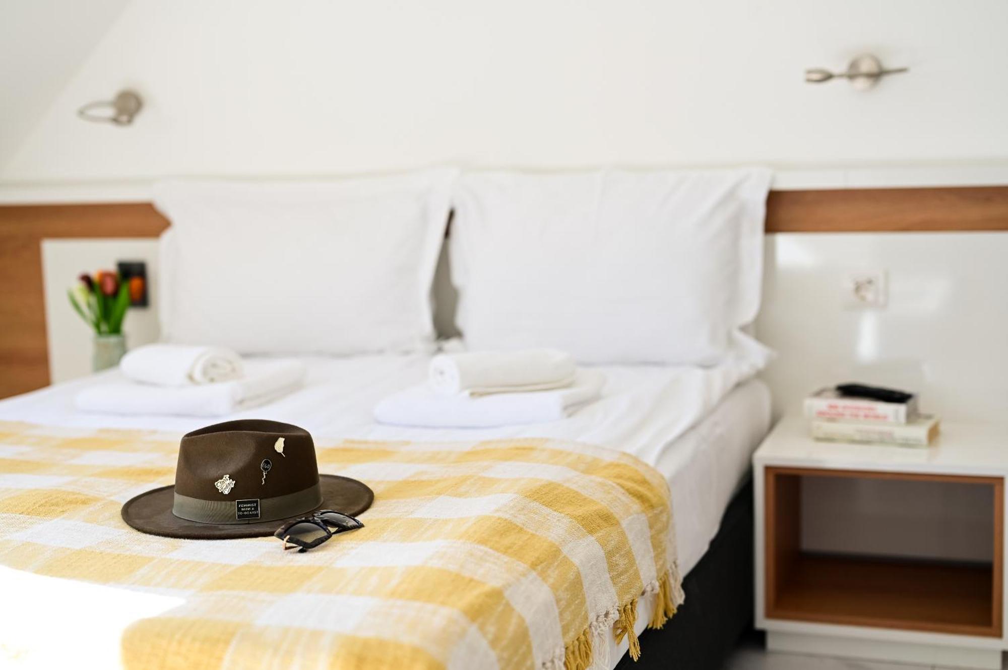 Rubo Hotel Шумен Екстер'єр фото